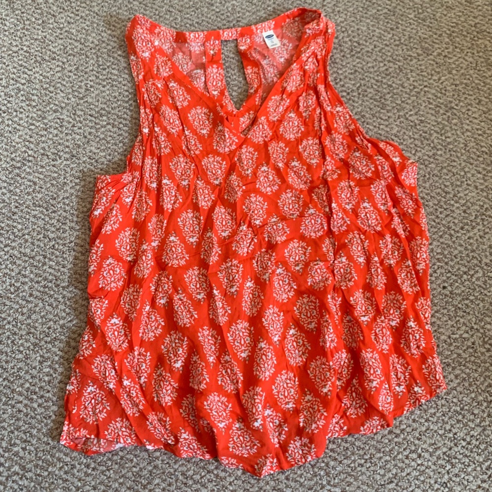 Old navy flowy patterned tank top